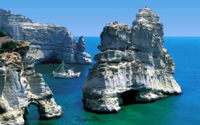 Honeymoon Ideas / Milos, Greece