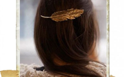 LOVE / gold feather hair clip