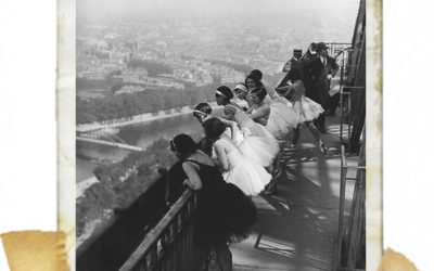 MOMENT OF / ballerinas on the Eiffal Tower